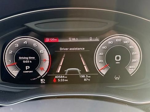 Used 2023 Audi Q8 Premium Plus AWD/4WD image 8
