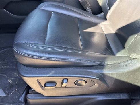 Used 2021 Chevrolet Suburban Z71 image 21