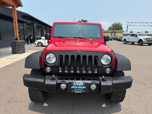 Used 2016 Jeep Wrangler Unlimited Sport AWD/4WD image 2