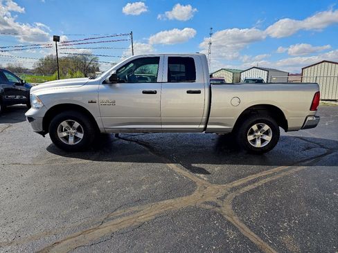 Used 2017 RAM 1500 Tradesman w/ Popular Equipment Group AWD/4WD image 28