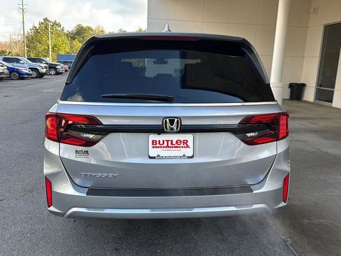 New 2026 Honda Odyssey EX-L image 4
