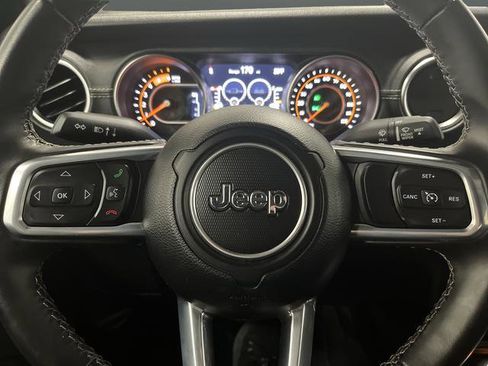 Used 2022 Jeep Gladiator Overland w/ Popular Equipment Package image 15