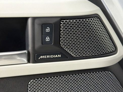 Certified 2023 Land Rover Defender 110 S AWD/4WD image 19