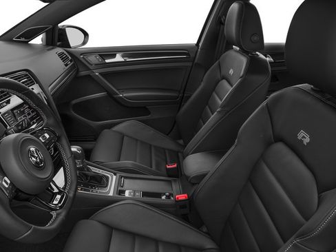 Used 2016 Volkswagen Golf R 4-Door image 8