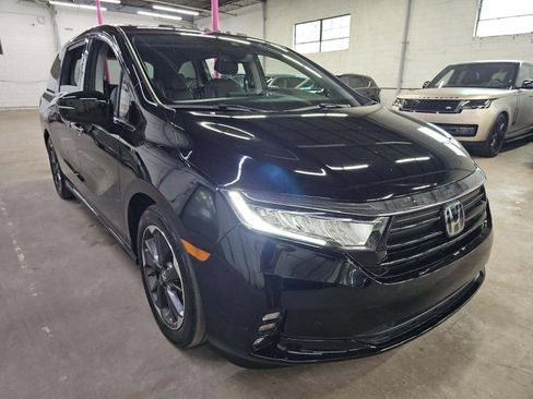Used 2024 Honda Odyssey Elite image 5