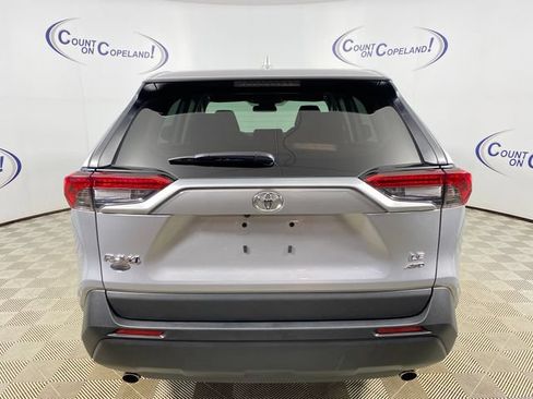 Certified 2025 Toyota RAV4 LE AWD/4WD image 5