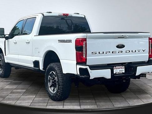 Used 2024 Ford F250 Lariat w/ Tremor Off-Road Package AWD/4WD image 4