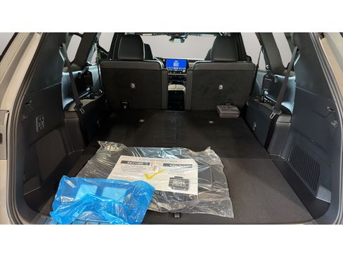 New 2026 Lexus TX 500h AWD image 21
