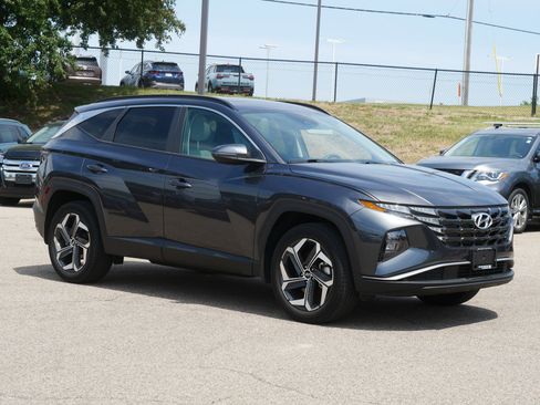 Used 2023 Hyundai Tucson SEL w/ Convenience Package AWD/4WD image 4