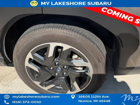 Used 2025 Subaru Forester Premium AWD/4WD image 20