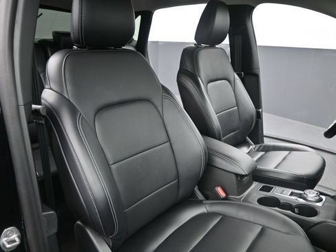 Used 2025 Ford Escape Platinum AWD/4WD image 23