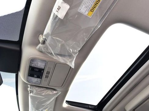 New 2026 Honda Odyssey Touring image 23