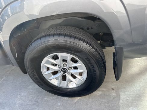 Used 2025 Nissan Frontier S image 9