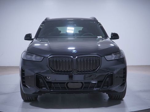New 2026 BMW X5 xDrive50e w/ M Sport Package image 4