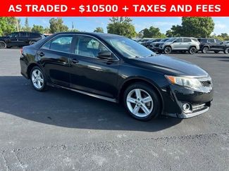 Used 2014 Toyota Camry SE video 1