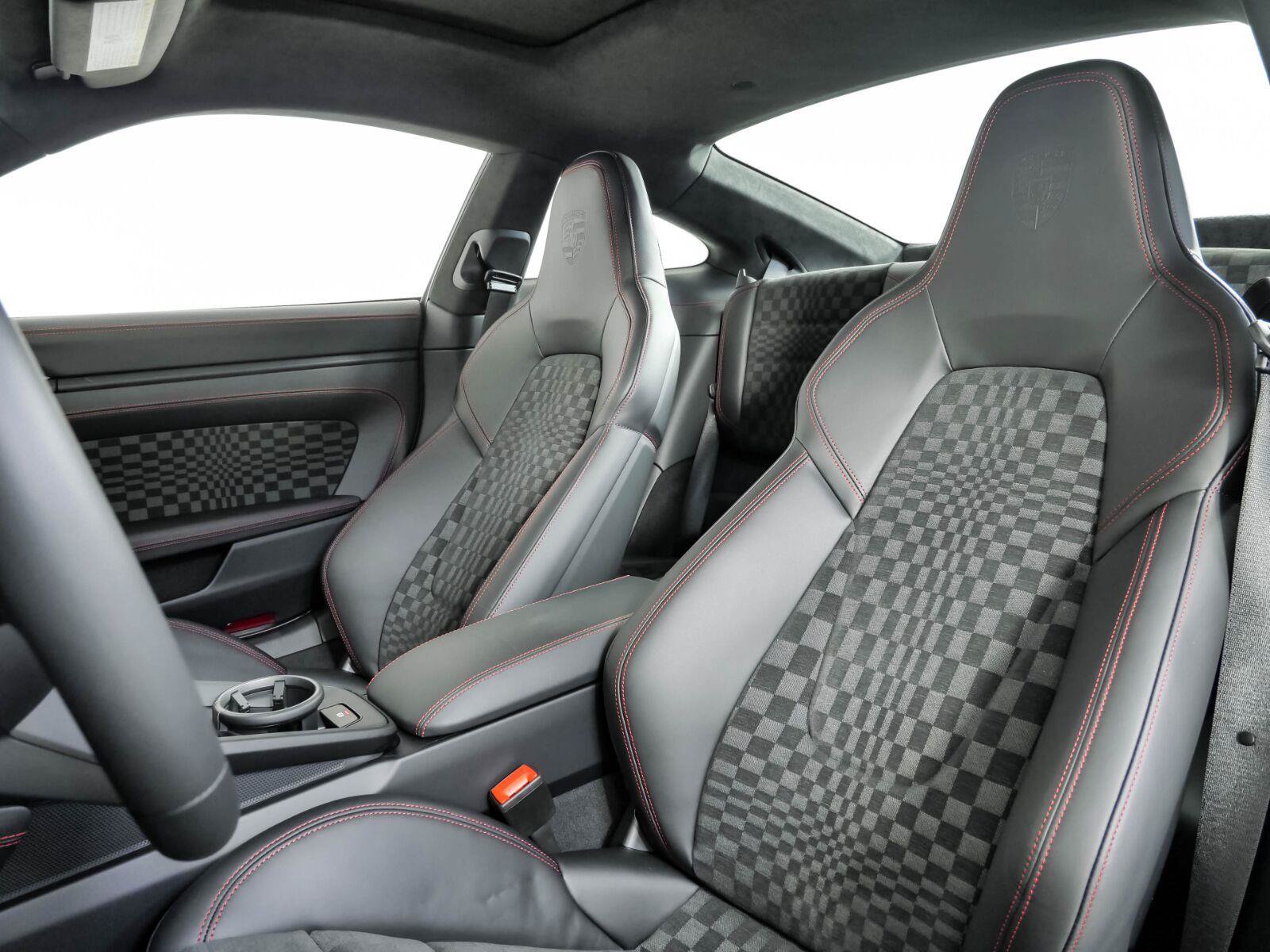 New 2026 Porsche 911 Carrera GTS RWD image 5