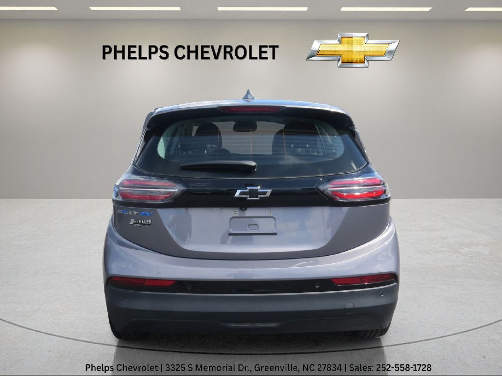 Certified 2023 Chevrolet Bolt LT w/ Infotainment Package FWD image 4