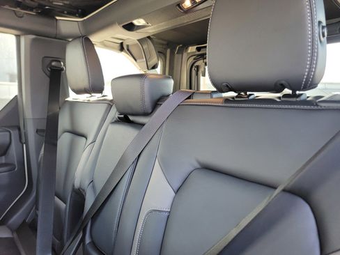 New 2025 Ford Bronco Outer Banks AWD/4WD image 10