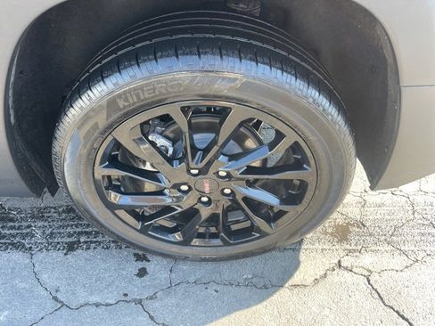 Certified 2023 GMC Terrain SLE w/ Driver Convenience Package image 9