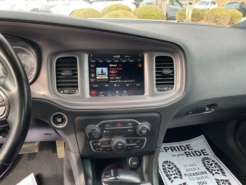 Used 2023 Dodge Charger SXT image 11