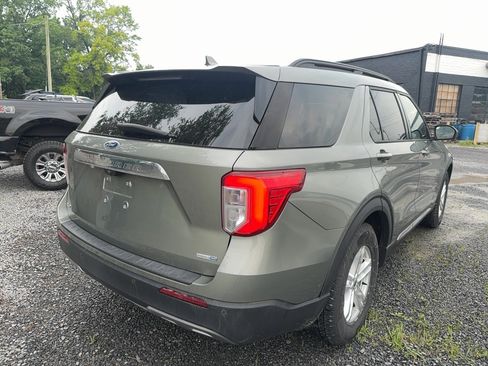 Used 2020 Ford Explorer XLT w/ Equipment Group 202A AWD/4WD image 4
