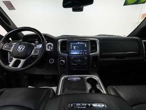 Used 2018 RAM 1500 Limited image 38