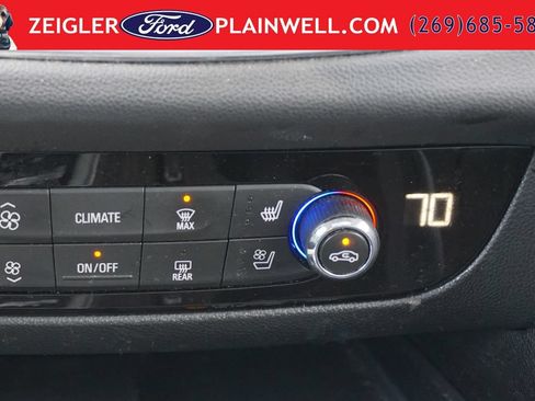 Used 2023 Buick Enclave Avenir w/ Avenir Technology Package AWD/4WD image 27