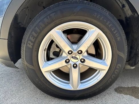Used 2018 Ford Explorer FWD image 6