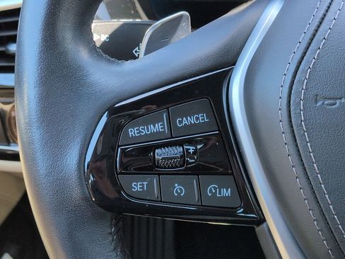 Used 2023 BMW 540i w/ Premium Package RWD image 27