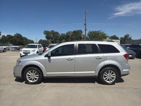 Used 2013 Dodge Journey SXT w/ Flexible Seating Group FWD image 6