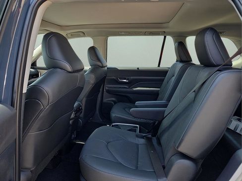 New 2026 Toyota Grand Highlander AWD Hybrid image 14