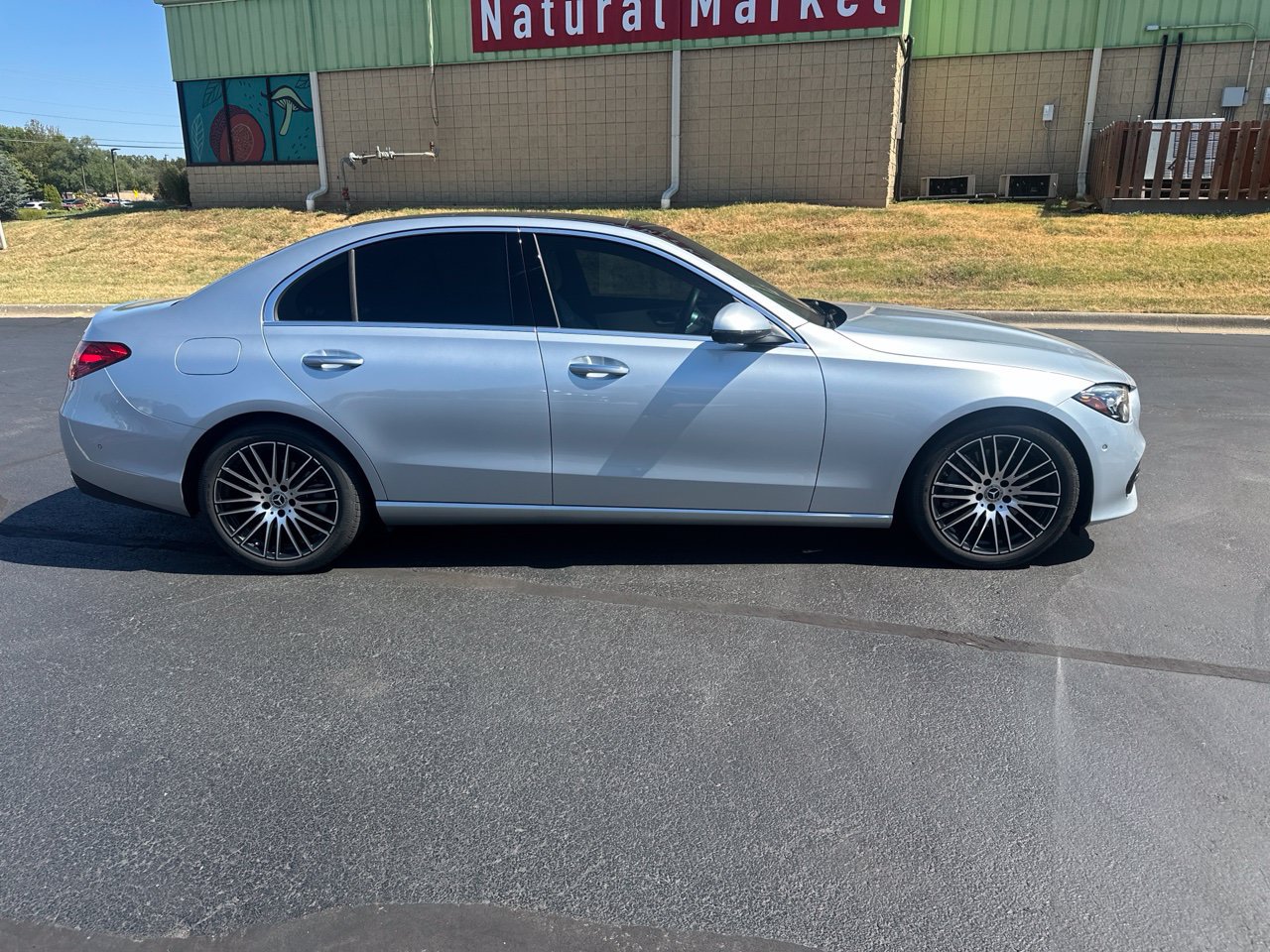 Used 2026 Mercedes-Benz C 300 4MATIC Sedan image 2