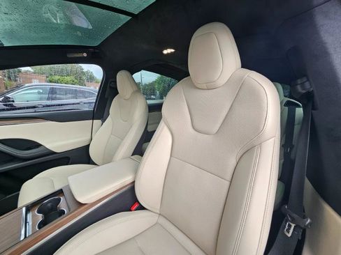Used 2023 Tesla Model X AWD/4WD image 39