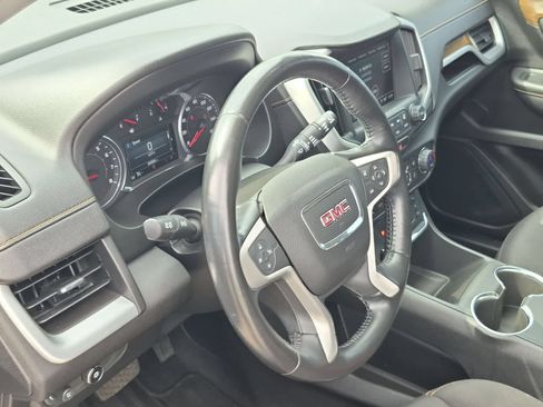 Used 2018 GMC Terrain SLE w/ Driver Convenience Package FWD image 10