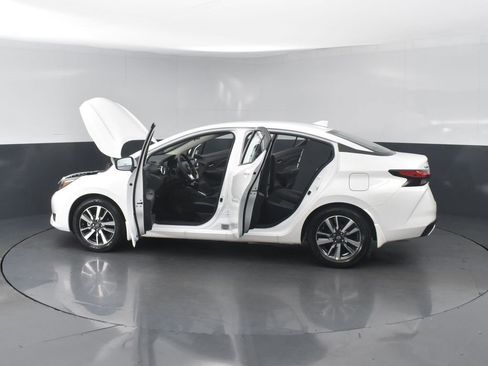 New 2025 Nissan Versa SV w/ Trunk Package image 27