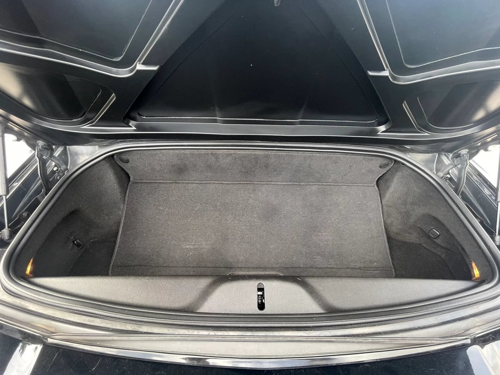 Used 2014 Chevrolet Corvette Stingray Convertible w/ 3LT Preferred Equipment Group RWD image 23