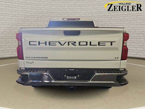 Used 2024 Chevrolet Silverado 1500 LT AWD/4WD image 6