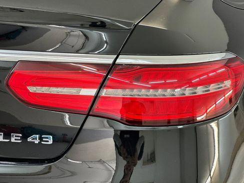 Used 2018 Mercedes-Benz GLE 43 AMG 4MATIC Coupe w/ Premium 3 Package image 13