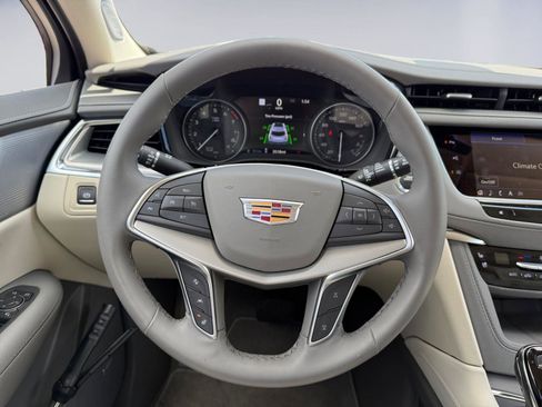 New 2026 Cadillac XT5 Premium Luxury w/ Driver Assist Package FWD image 22