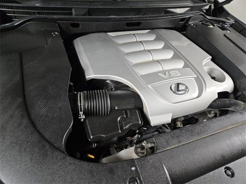 Used 2015 Lexus LX 570 4WD image 28