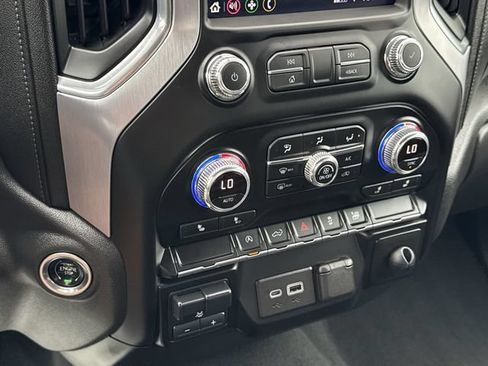 Certified 2021 GMC Sierra 1500 Elevation AWD/4WD image 17