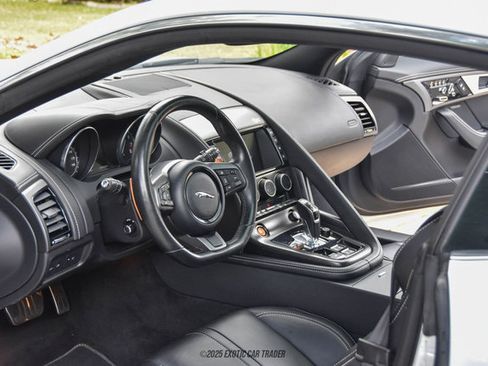 Used 2017 Jaguar F-TYPE S British Design Edition image 21