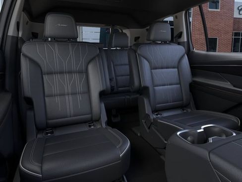 New 2026 Buick Enclave Avenir w/ Super Cruise Package FWD image 17