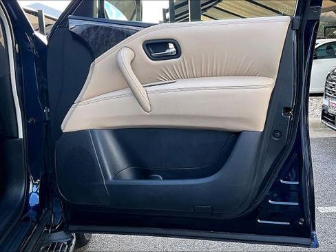 Certified 2023 Nissan Armada Platinum image 21