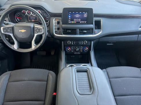 Used 2024 Chevrolet Tahoe LS RWD image 16