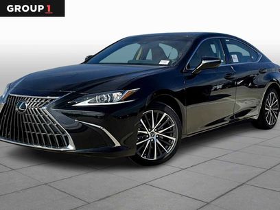 New 2025 Lexus ES 350 w/ Premium Package