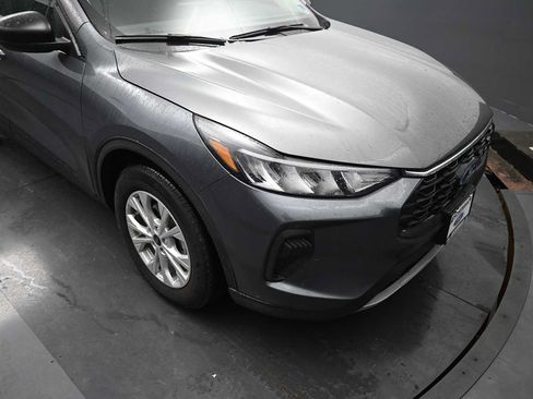 Used 2025 Ford Escape Active FWD image 19