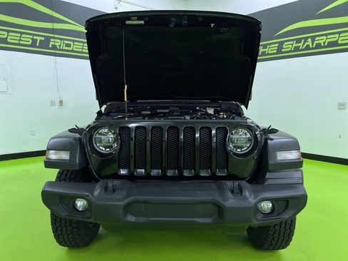 Used 2020 Jeep Wrangler Unlimited Sport AWD/4WD image 4