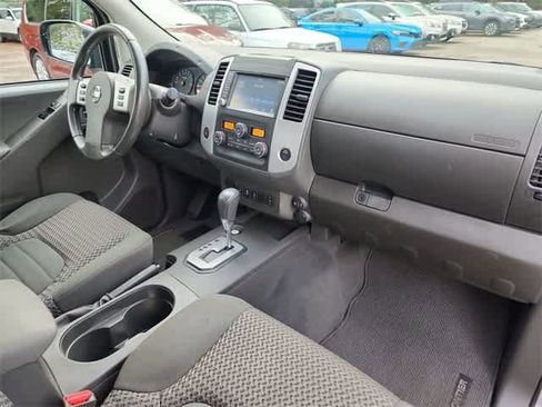 Used 2021 Nissan Frontier SV image 13