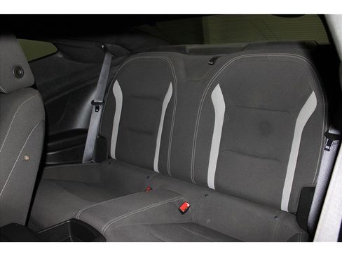 Used 2016 Chevrolet Camaro SS image 11